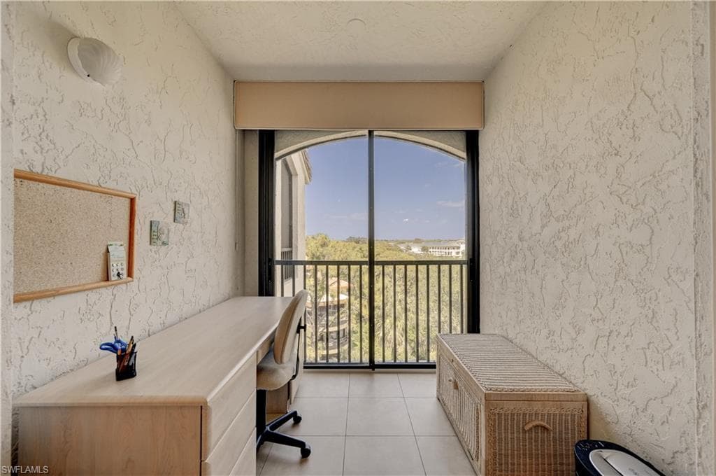 6520 Valen Way C505, Naples, FL 34108-18