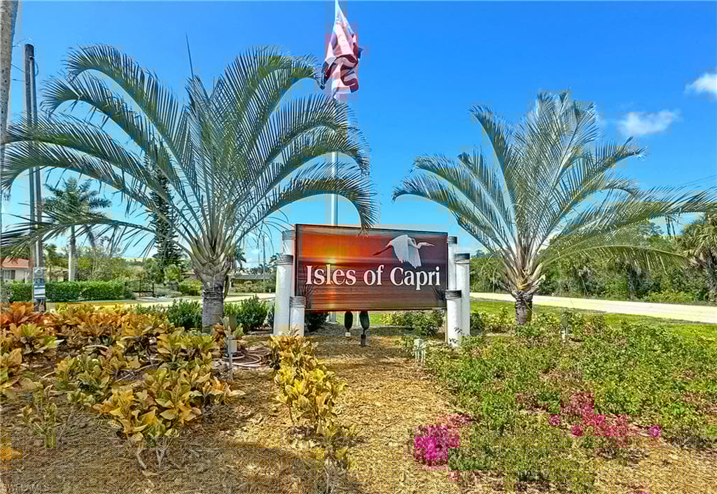 152 Pago Pago Dr W, Naples, FL 34113-24
