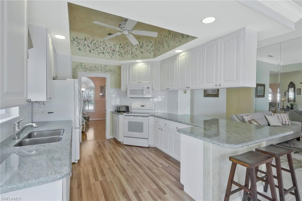 3758 Whidbey Way, Naples, FL 34119-9