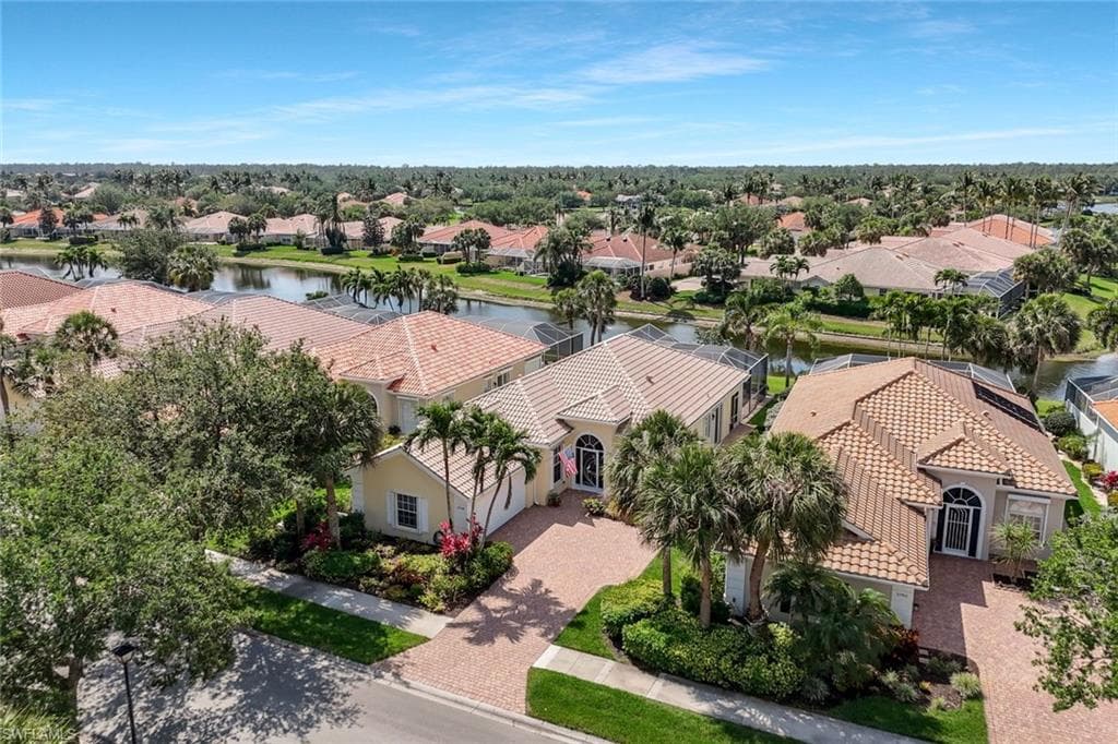 3758 Whidbey Way, Naples, FL 34119-1