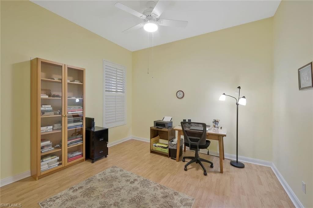 3758 Whidbey Way, Naples, FL 34119-27