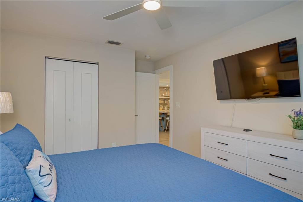 761 99th Ave N, Naples, FL 34108-22