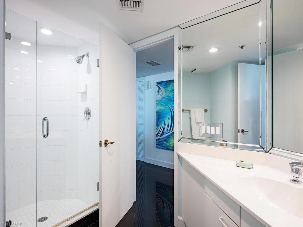 8111 Bay Colony Dr 1403, Naples, FL 34108-10