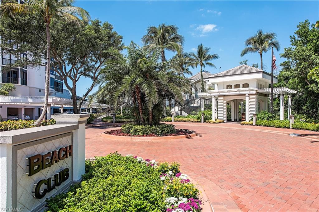 8111 Bay Colony Dr 1403, Naples, FL 34108-25