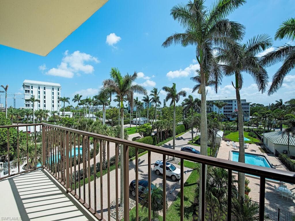 1255 Gulf Shore Blvd N 3n, Naples, FL 34102-20