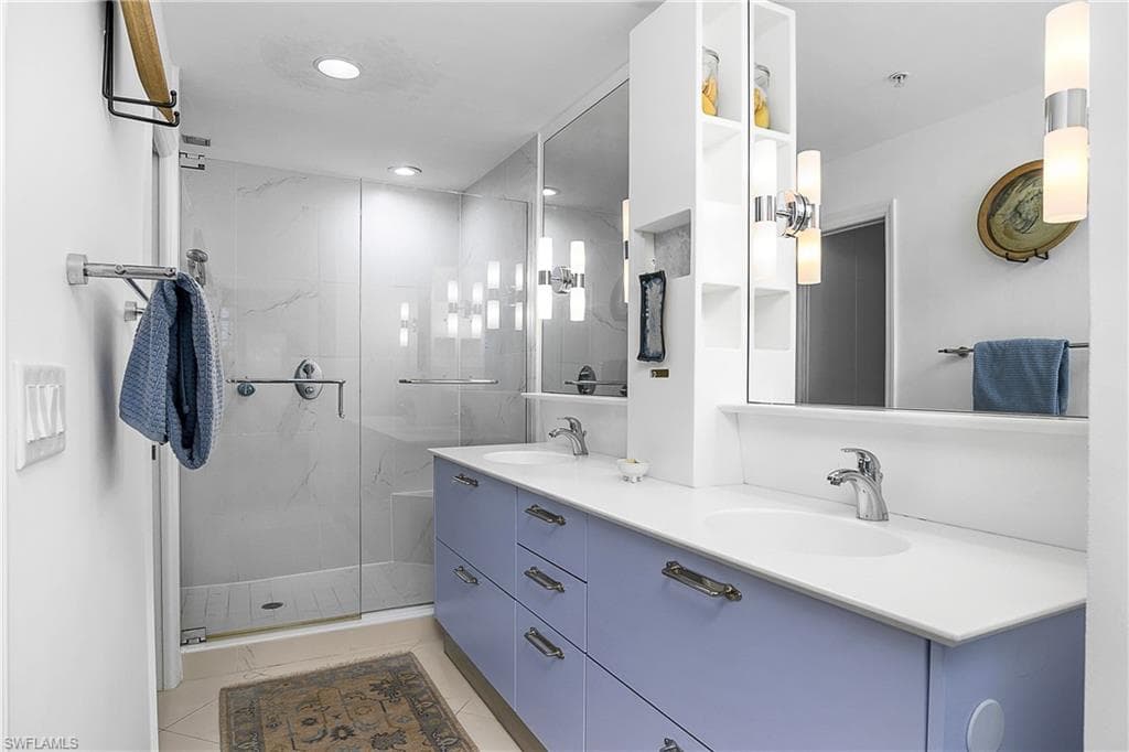 337 Vintage Bay Dr D28, Marco Island, FL 34145-19