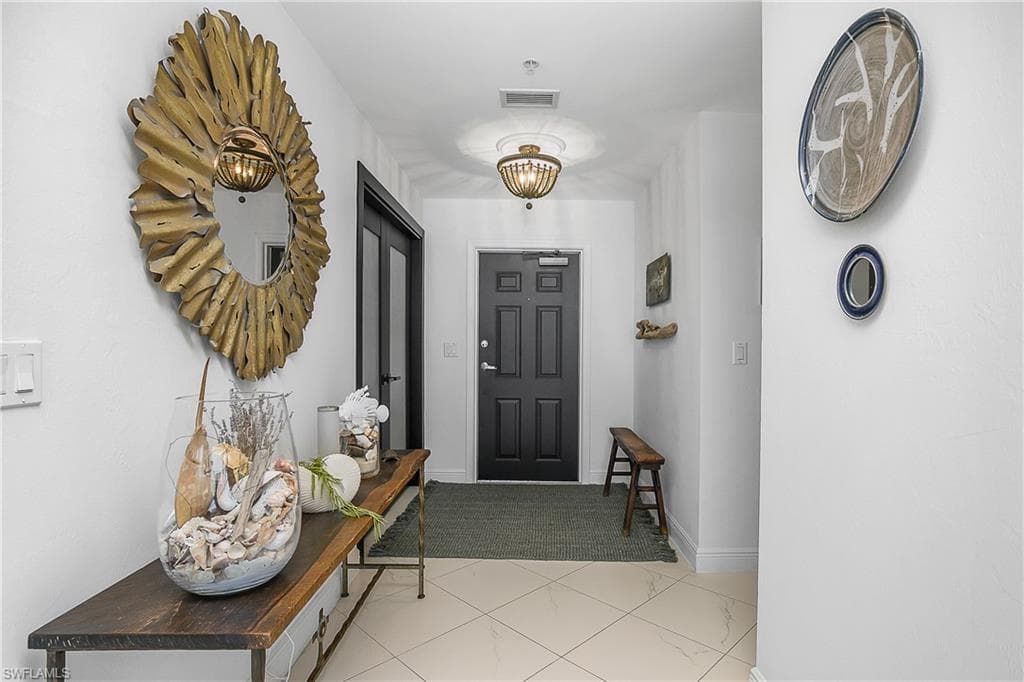 337 Vintage Bay Dr D28, Marco Island, FL 34145-22
