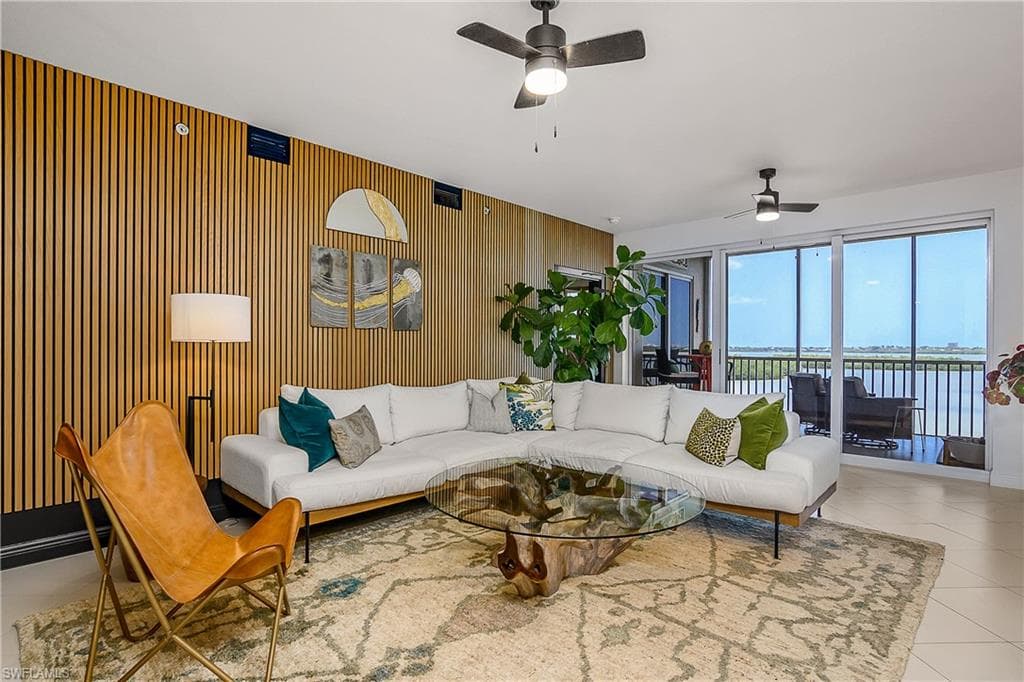 337 Vintage Bay Dr D28, Marco Island, FL 34145-6