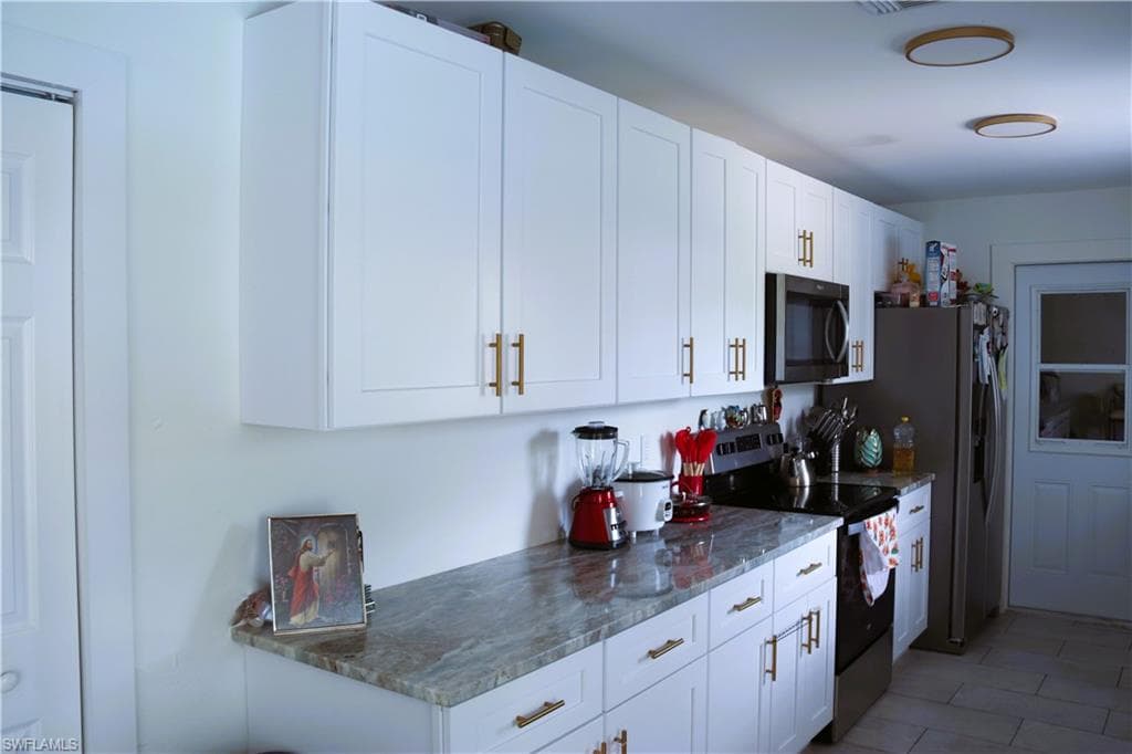 18254 Lowe Dr, Fort Myers, FL 33967-4