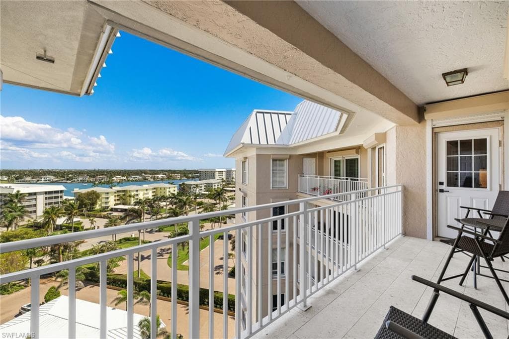 2901 Gulf Shore Blvd N 803s, Naples, FL 34103-25