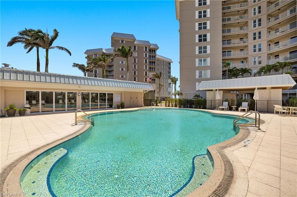 2901 Gulf Shore Blvd N 803s, Naples, FL 34103-38