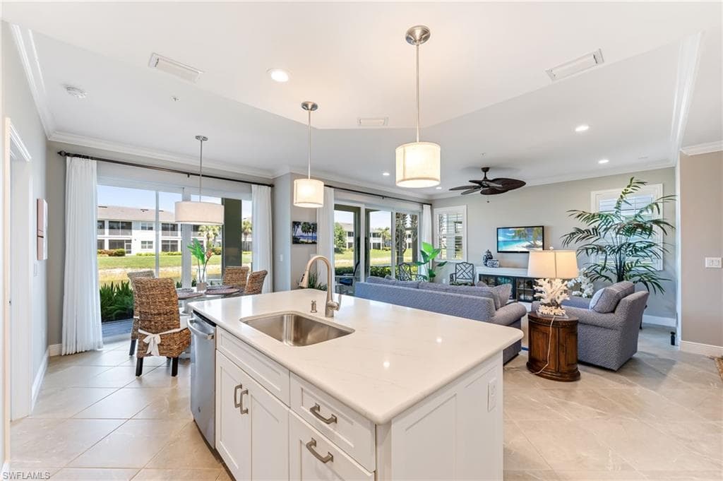 6948 Avalon Cir 604, Naples, FL 34112-14