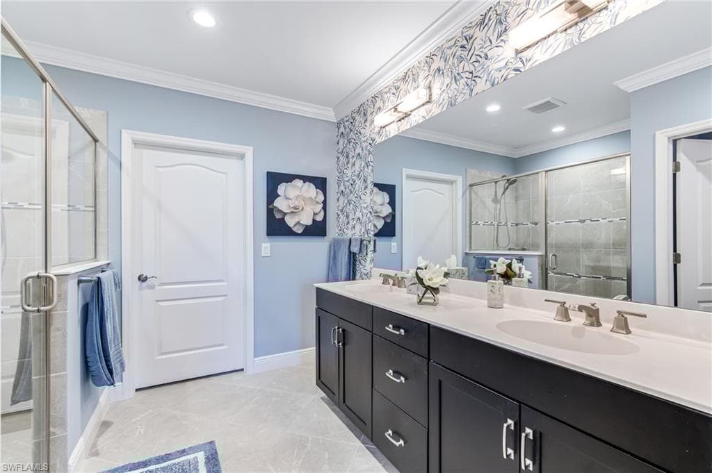 6948 Avalon Cir 604, Naples, FL 34112-19