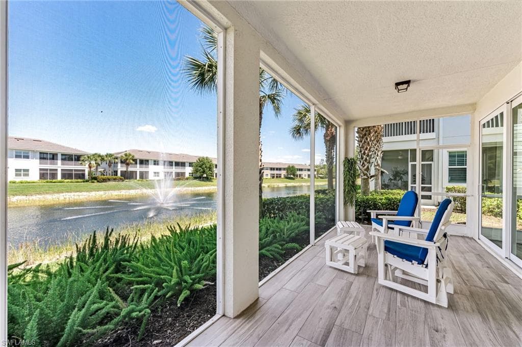 6948 Avalon Cir 604, Naples, FL 34112-25