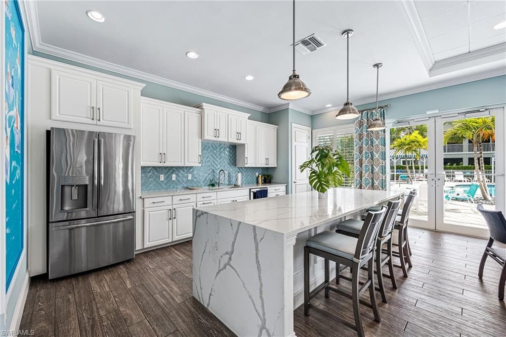 6948 Avalon Cir 604, Naples, FL 34112-34