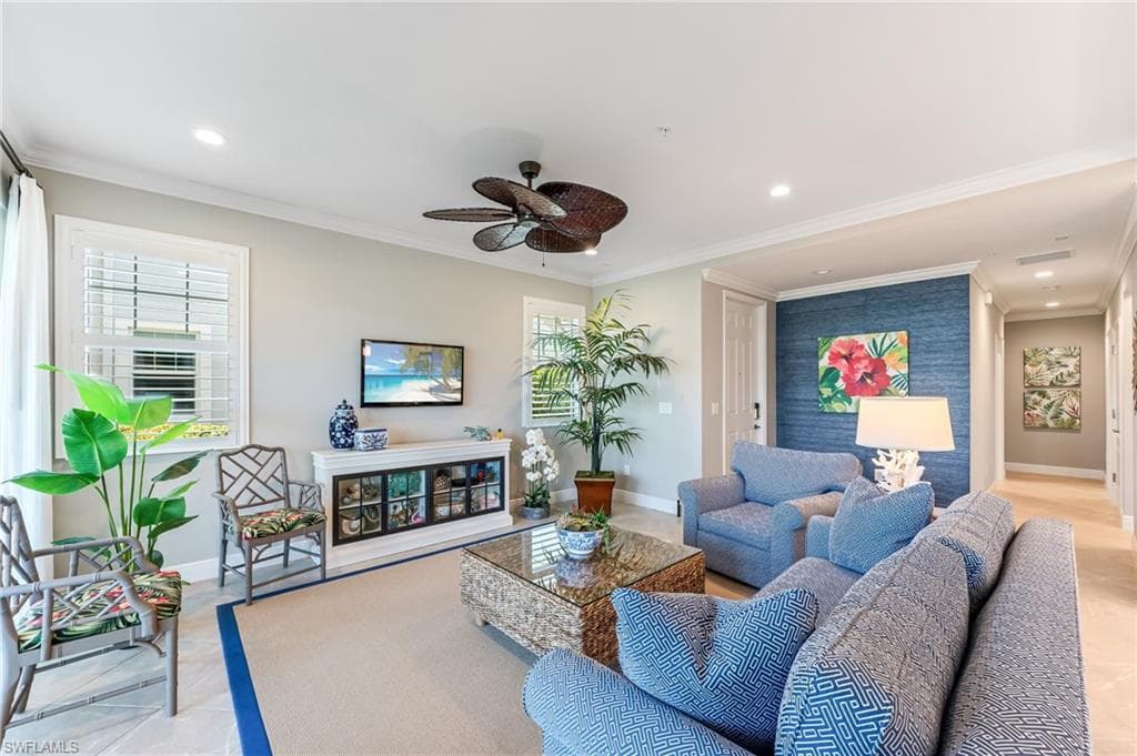 6948 Avalon Cir 604, Naples, FL 34112-7