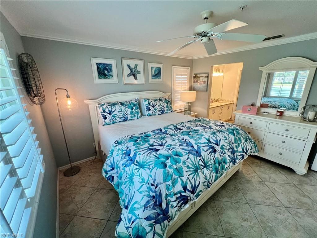 380 Gabriel Cir 12, Naples, FL 34104-19
