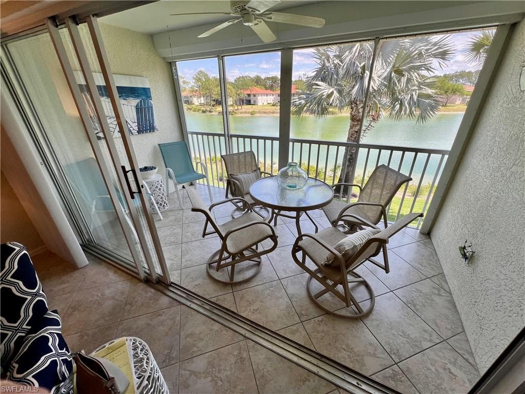 380 Gabriel Cir 12, Naples, FL 34104-22