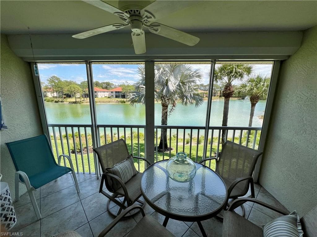 380 Gabriel Cir 12, Naples, FL 34104-24