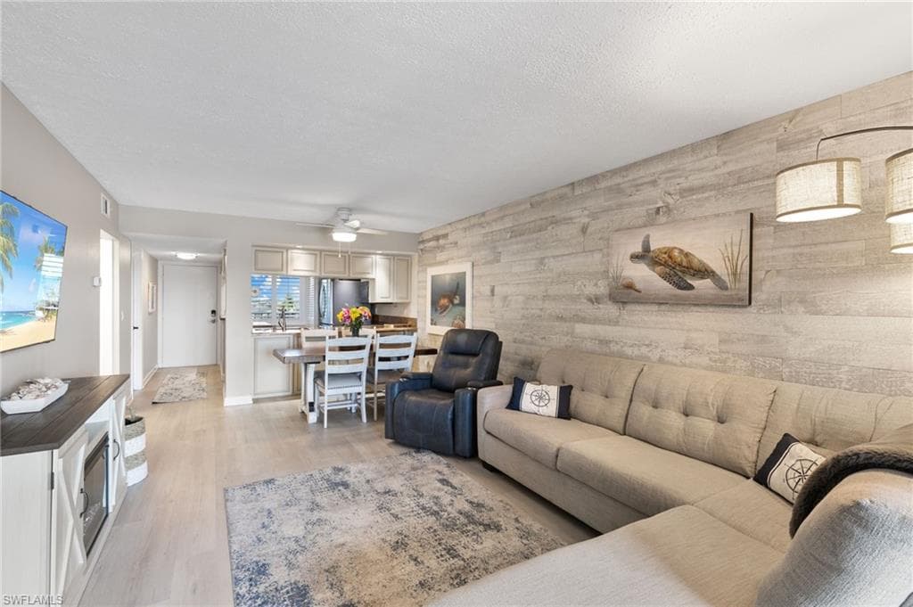 4835 Bonita Beach Rd 407, Bonita Springs, FL 34135-35