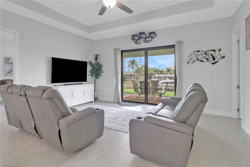 1209 14th St, Cape Coral, FL 33990-11
