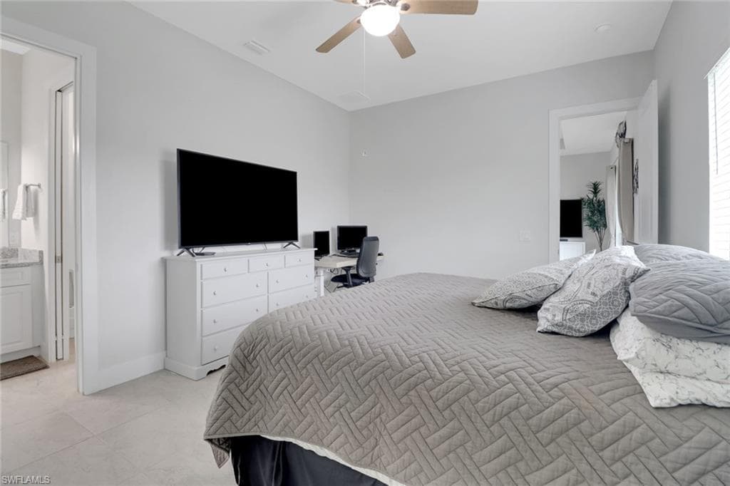 1209 14th St, Cape Coral, FL 33990-17