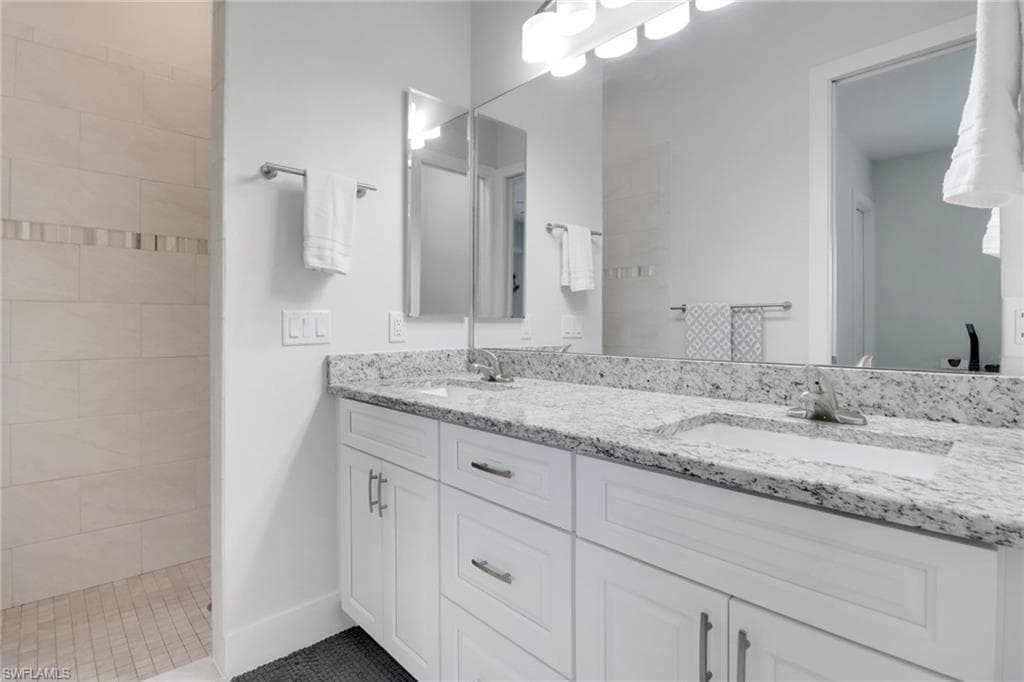 1209 14th St, Cape Coral, FL 33990-18