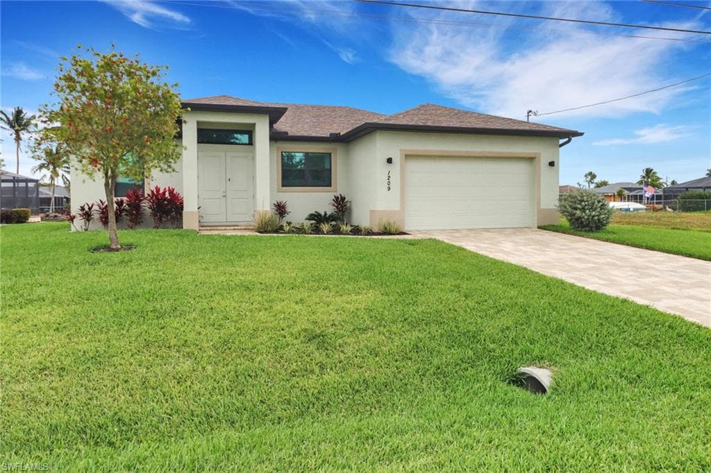 1209 14th St, Cape Coral, FL 33990-1