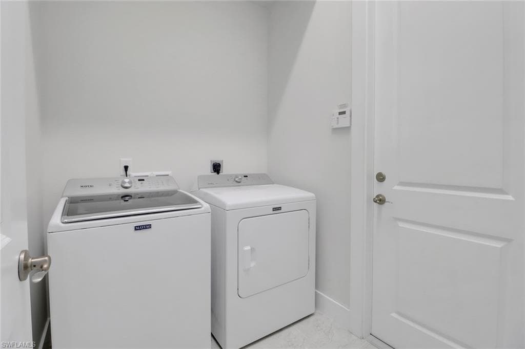 1209 14th St, Cape Coral, FL 33990-19