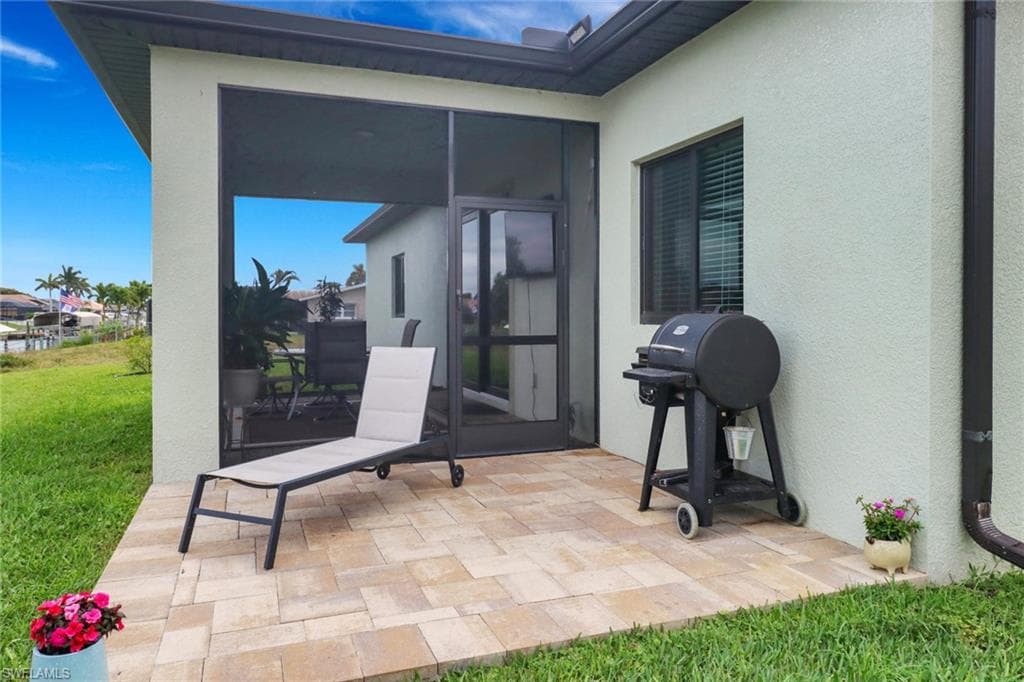 1209 14th St, Cape Coral, FL 33990-23