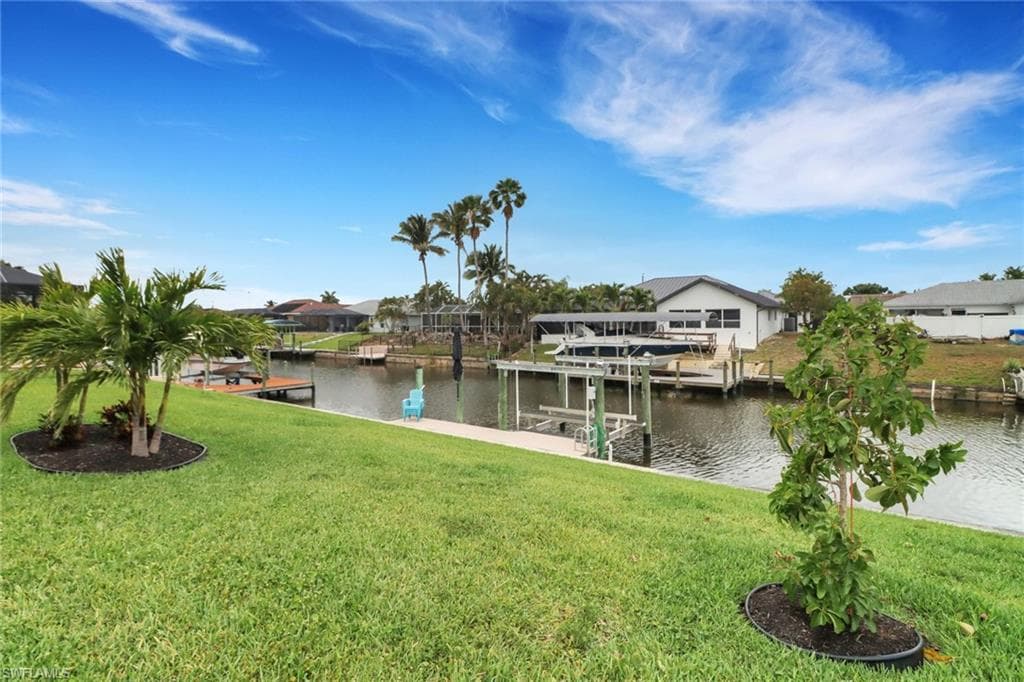 1209 14th St, Cape Coral, FL 33990-27