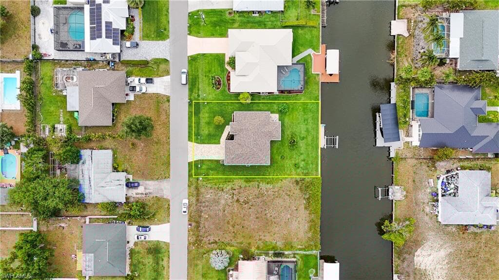 1209 14th St, Cape Coral, FL 33990-29