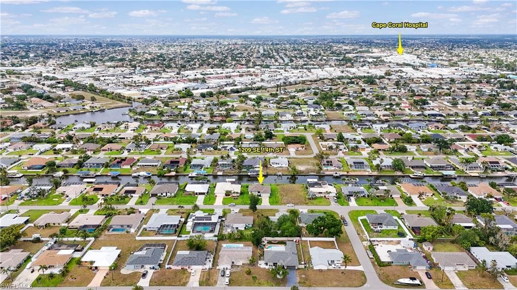 1209 14th St, Cape Coral, FL 33990-30