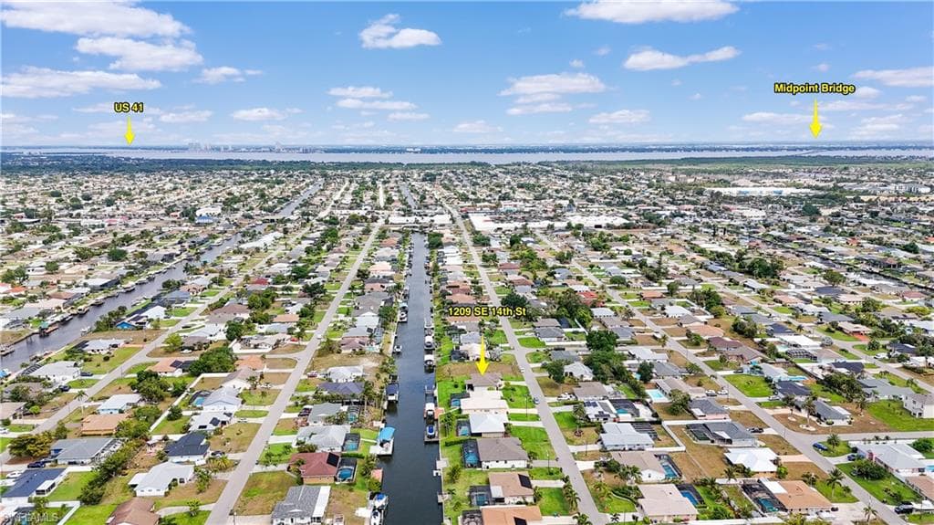 1209 14th St, Cape Coral, FL 33990-31