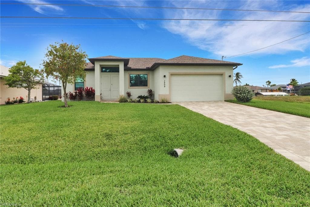 1209 14th St, Cape Coral, FL 33990-3