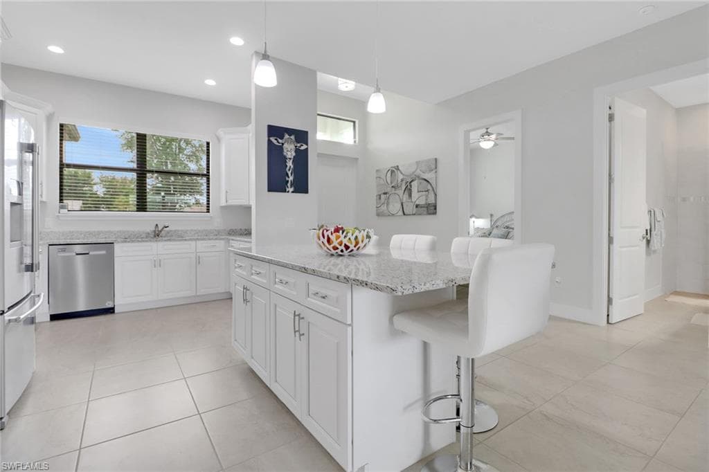 1209 14th St, Cape Coral, FL 33990-7