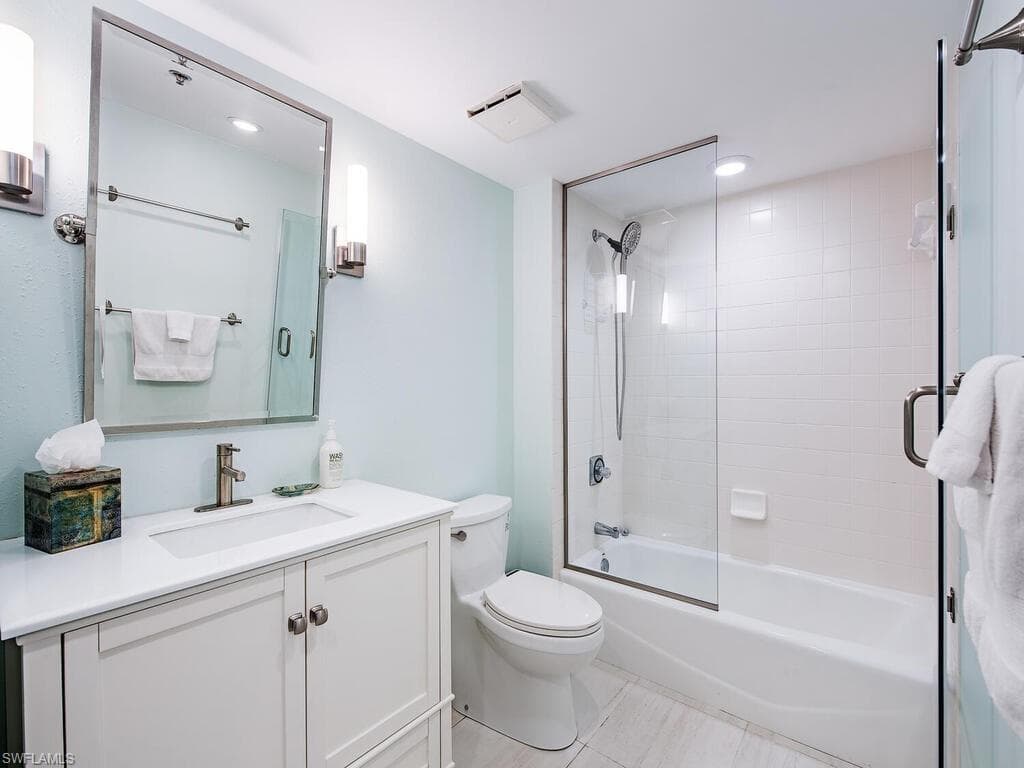 6585 Nicholas Blvd 503, Naples, FL 34108-12