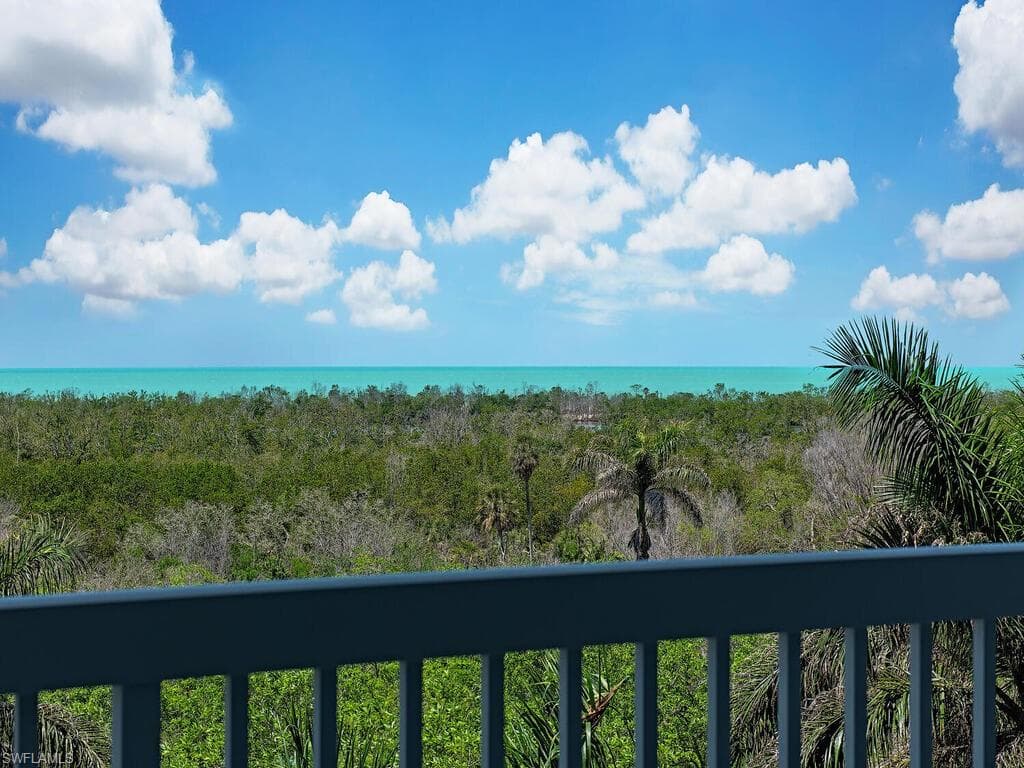 6585 Nicholas Blvd 503, Naples, FL 34108-14