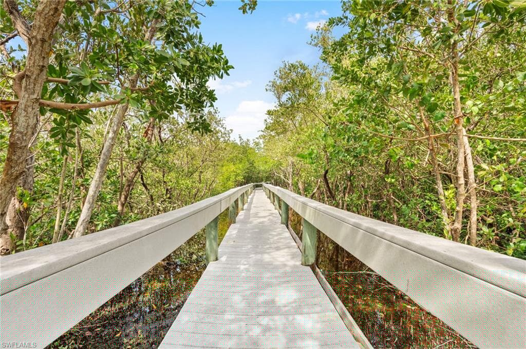 200 Stevens Landing Dr B303, Marco Island, FL 34145-18