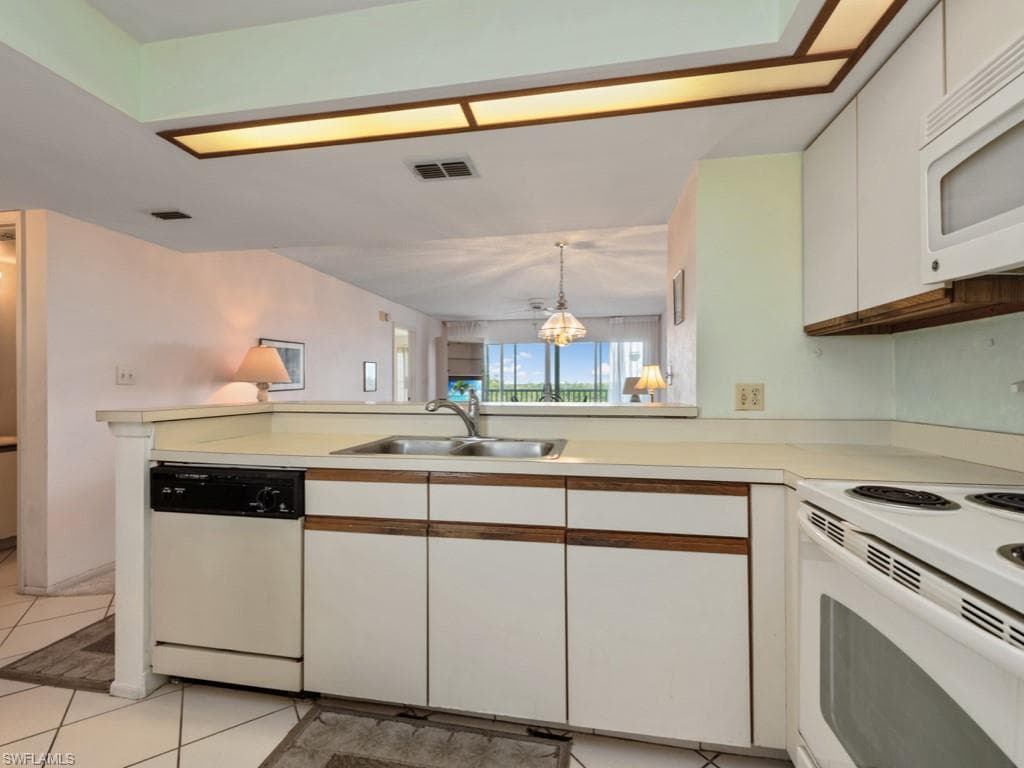 200 Stevens Landing Dr B303, Marco Island, FL 34145-7