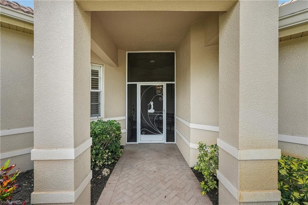 3653 Periwinkle Way, Naples, FL 34114-4