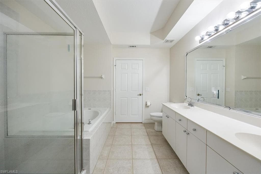 7099 Pond Cypress Ct 102, Naples, FL 34109-16