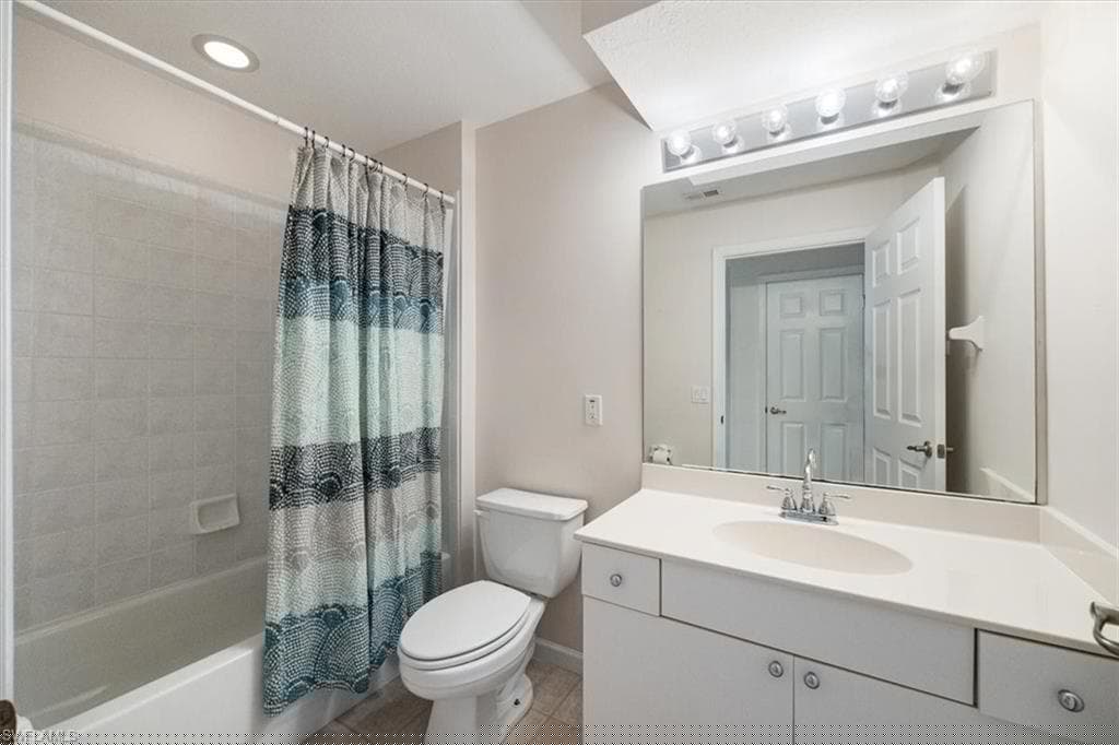 7099 Pond Cypress Ct 102, Naples, FL 34109-19