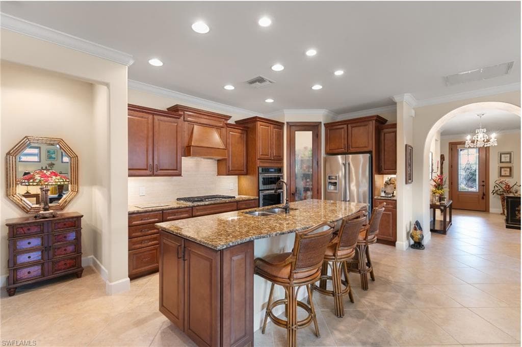 7211 Live Oak Dr, Naples, FL 34114-4
