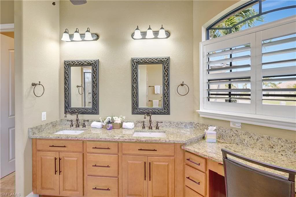144 54th Ter, Cape Coral, FL 33914-35