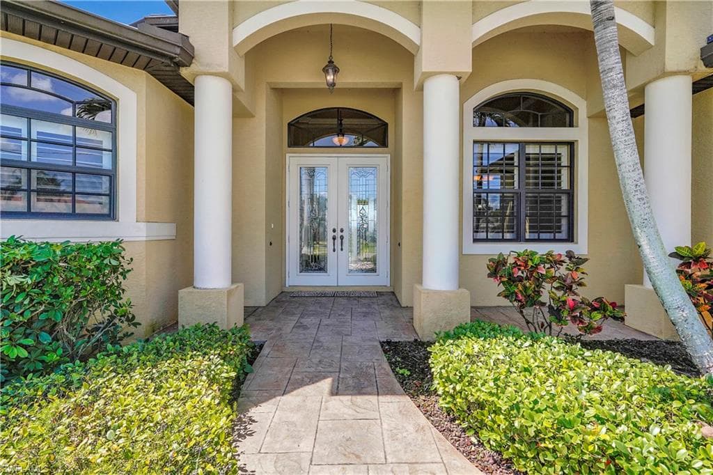144 54th Ter, Cape Coral, FL 33914-4