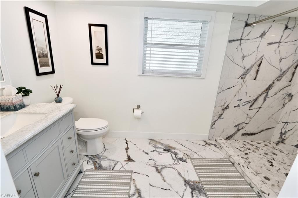 2061 Santa Barbara Blvd, Naples, FL 34116-4
