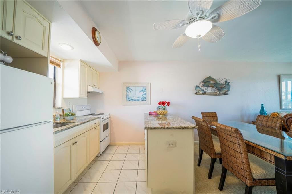 1012 Anglers Cv D405, Marco Island, FL 34145-6