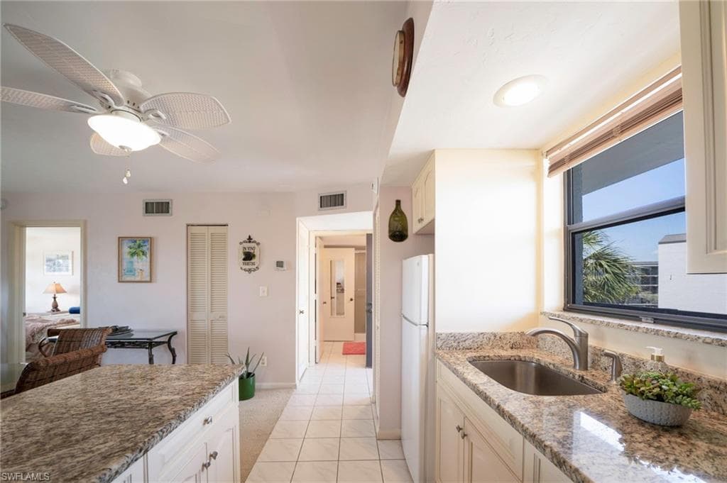 1012 Anglers Cv D405, Marco Island, FL 34145-8
