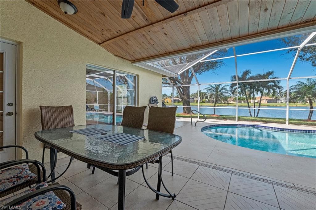 1442 Vintage Ln, Naples, FL 34104-23